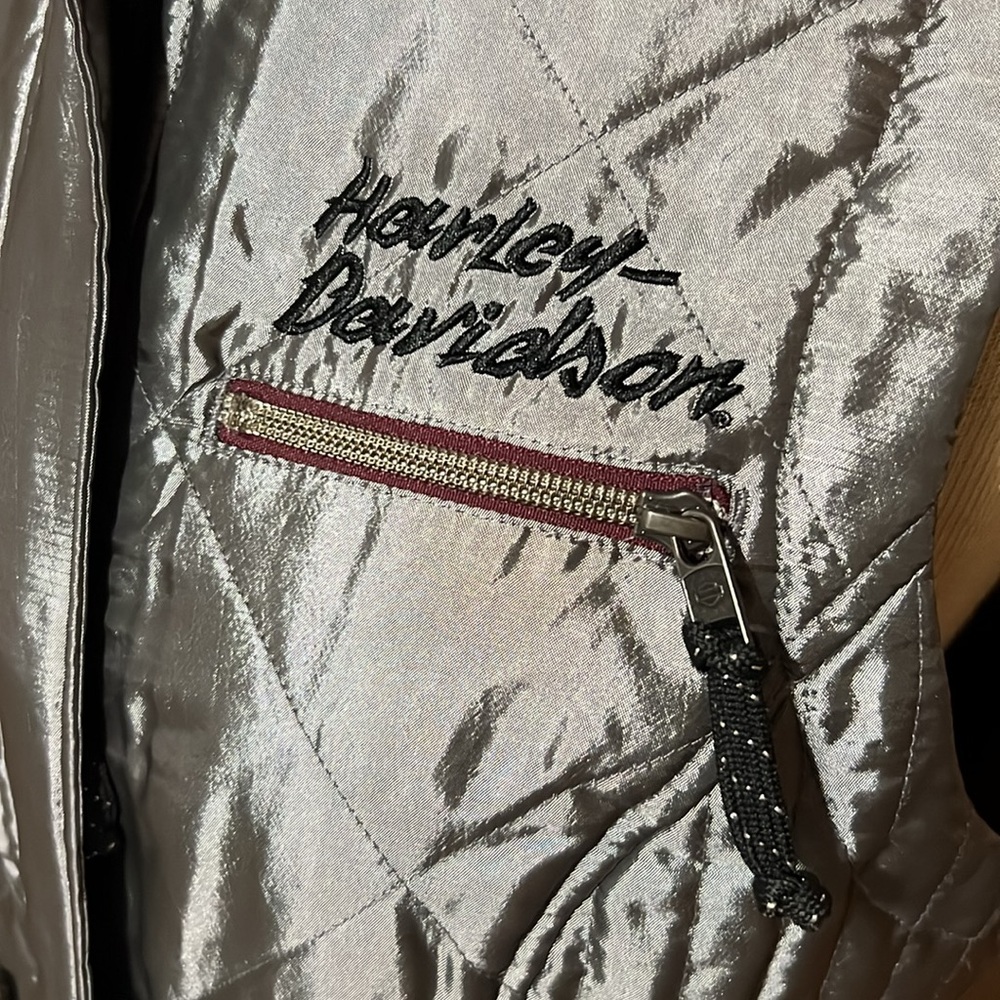 Harley-Davidson Women's Silver Quilted Vest - Picture 2 of 8